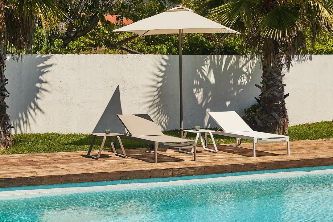 LAGO Sun lounger - clean lines and sturdiness 197