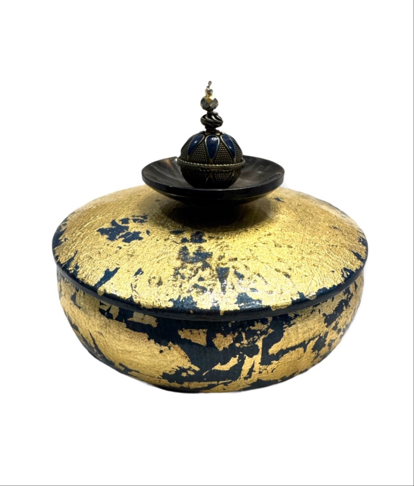 Gold Leaf Box 31