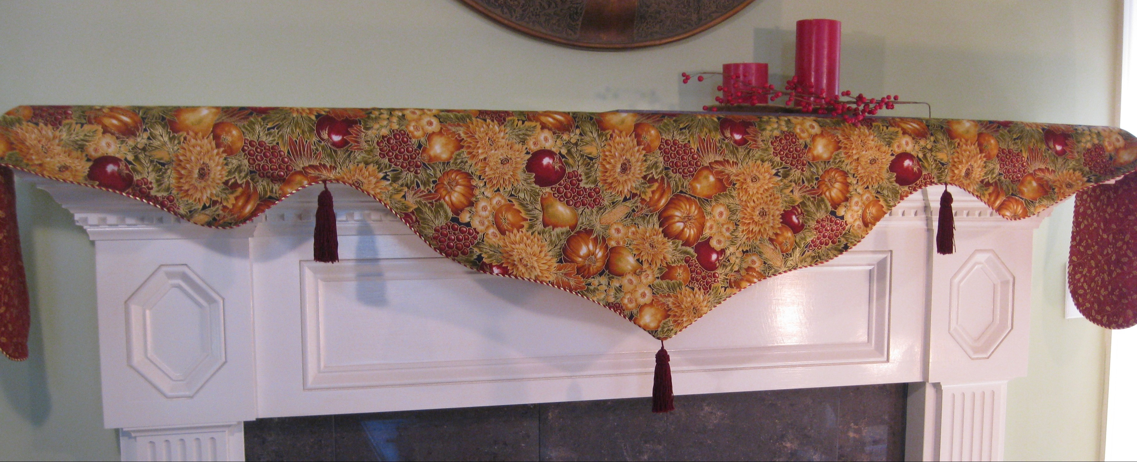 Reversible Cotton Print Fireplace Mantel Scarf 191