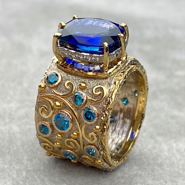 The magnificent sapphire 6,15Ct 286