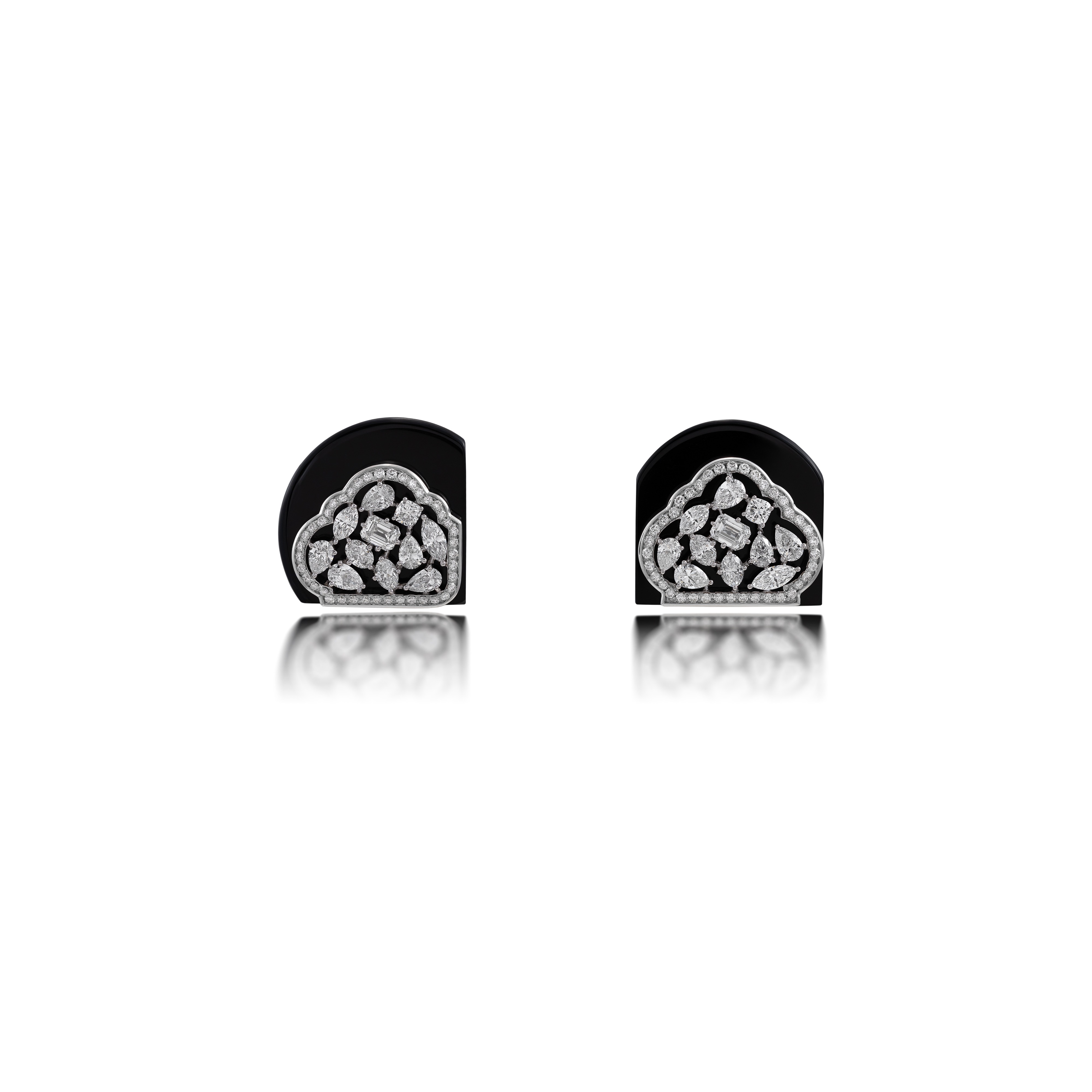 Diversa Asymmetric Onyx Earrings 446