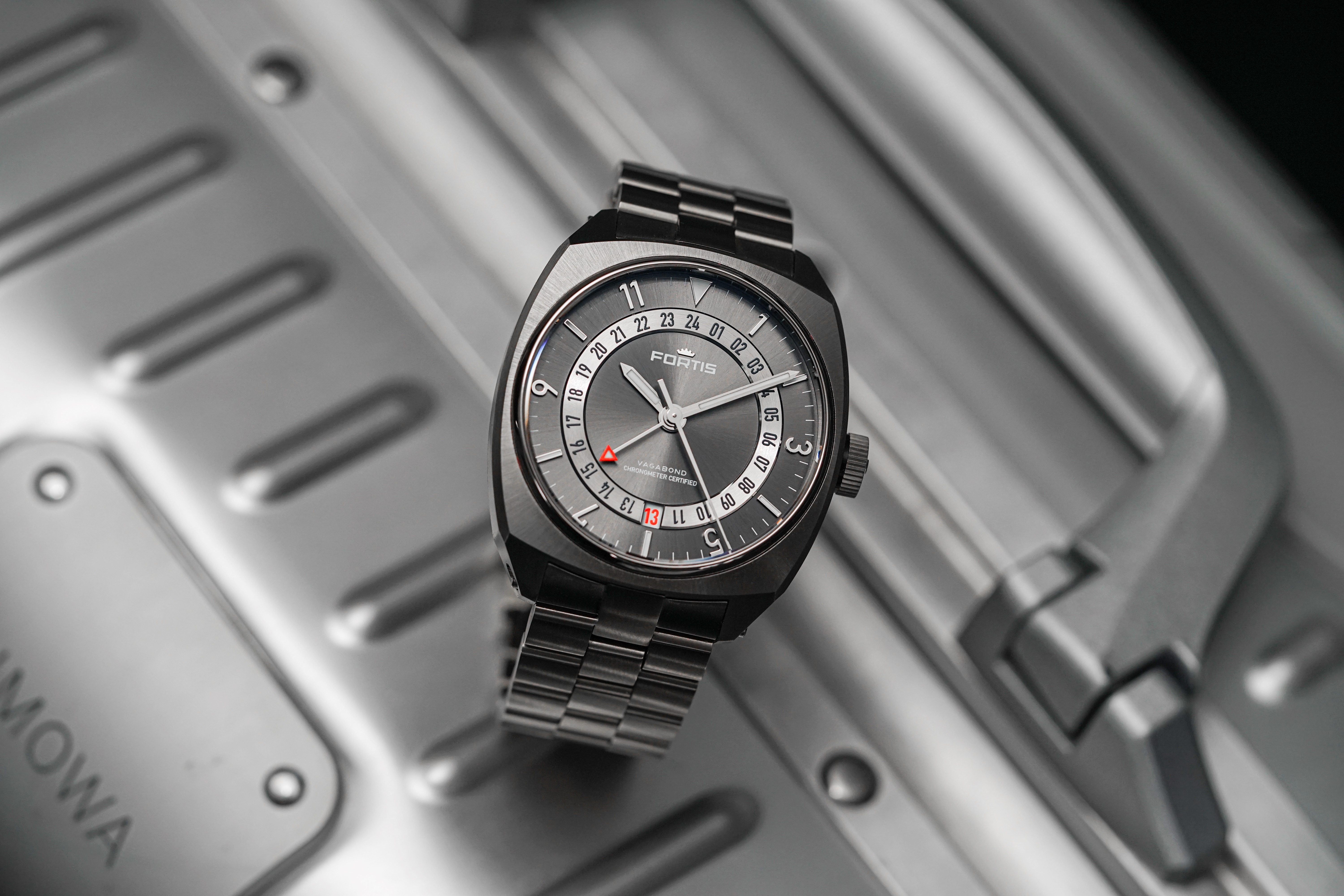 VAGABOND V-40 25