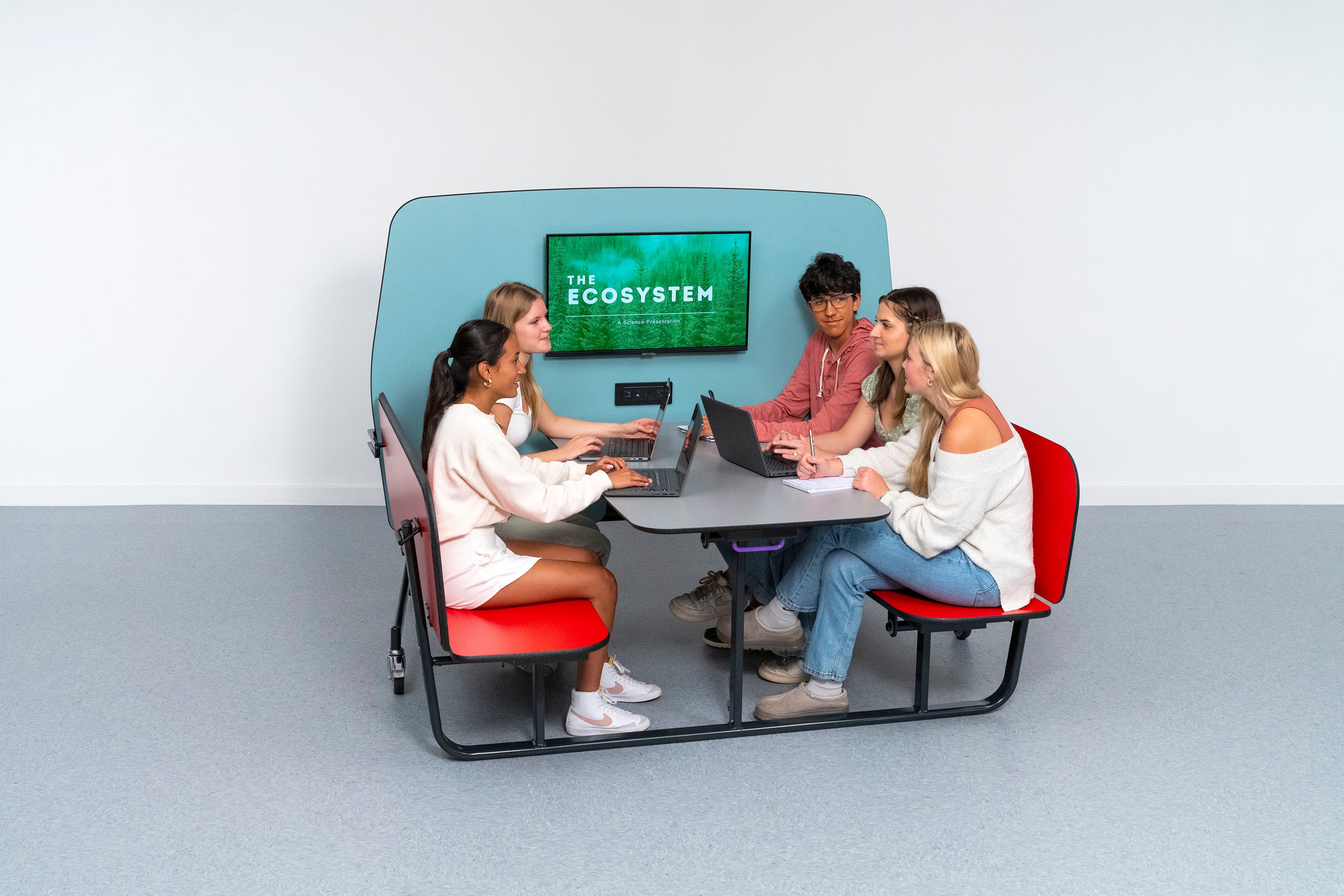 BioFit Launches the FBT™ Series of Fold & Roll Booths 136