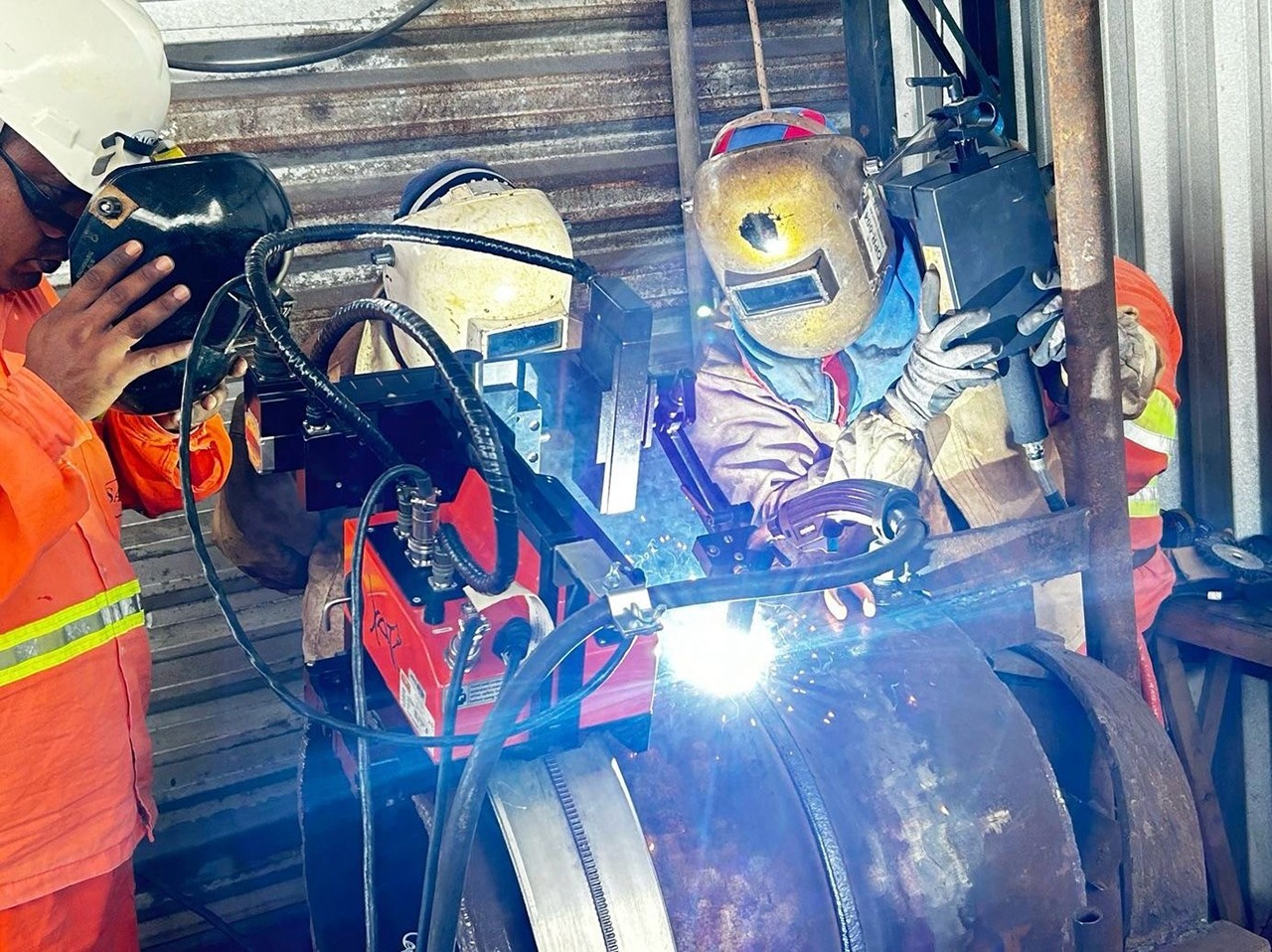 KAT® 300-RS Welding Automation Carriage Featuring Enhanced Remote Control for Operator Comfort and Precision 1006