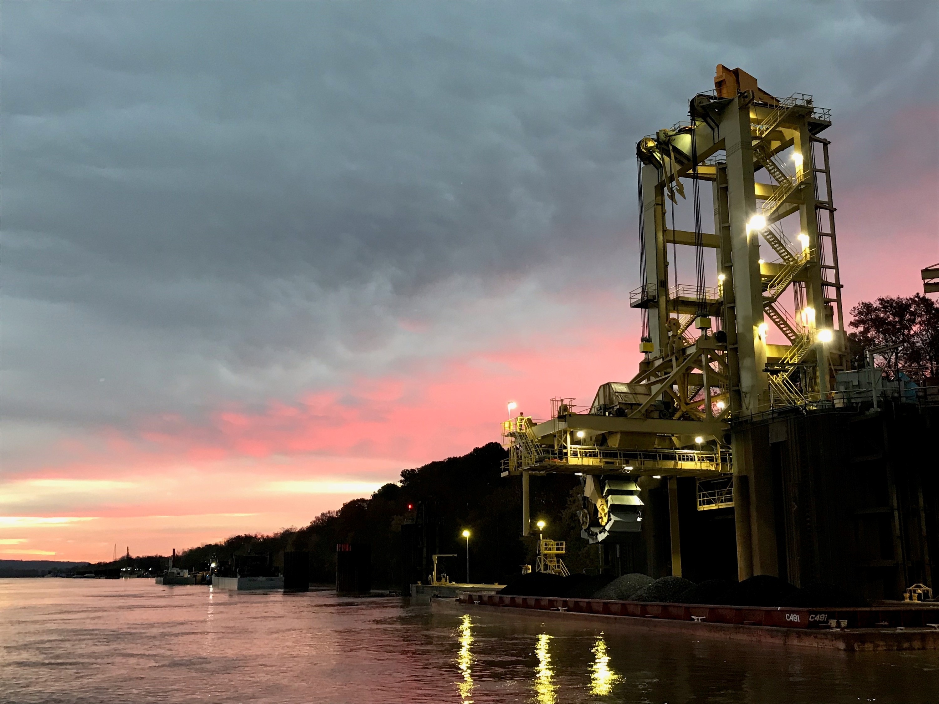 Continuous Barge Unloading Systems 363