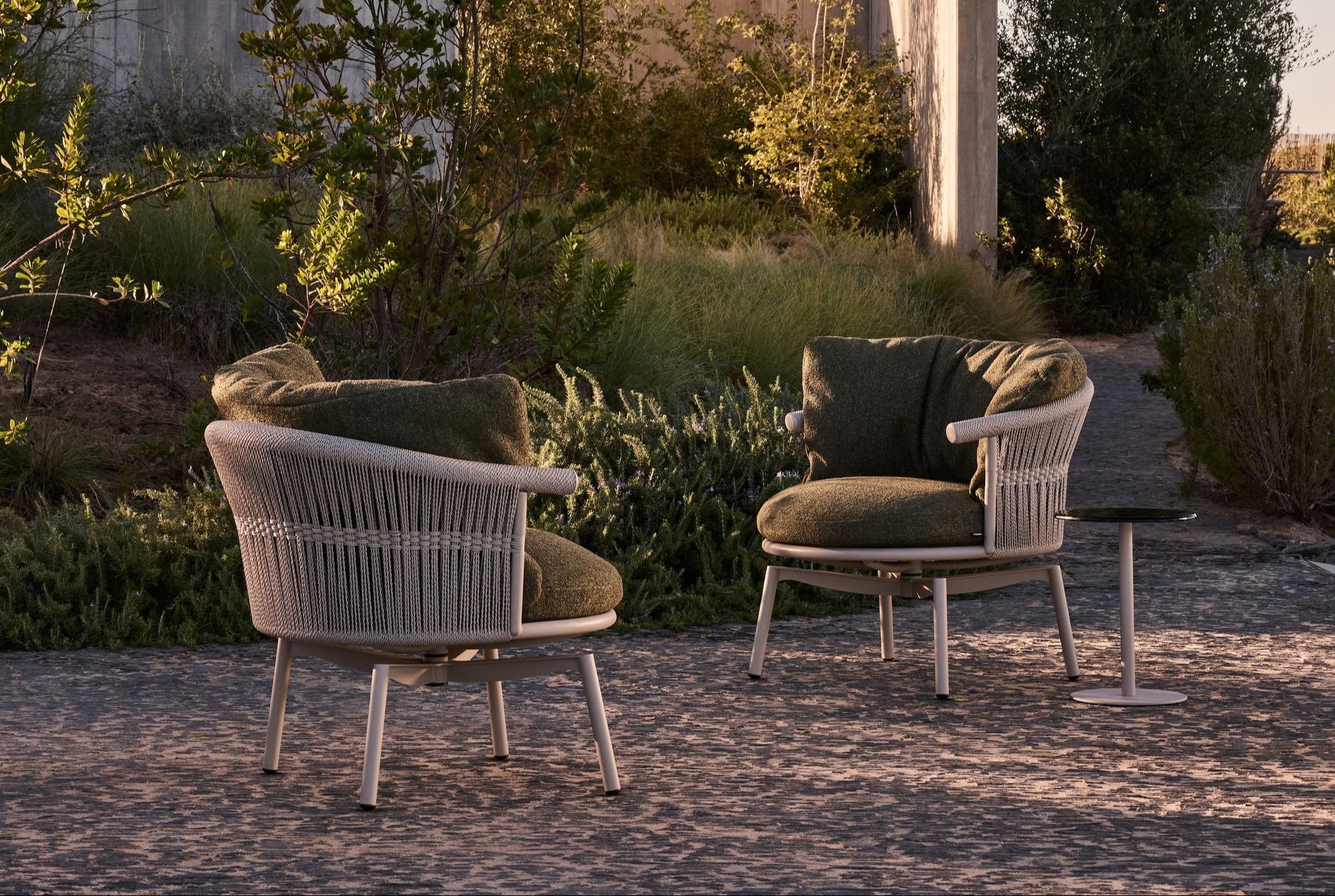 Cesta lounge chair 98