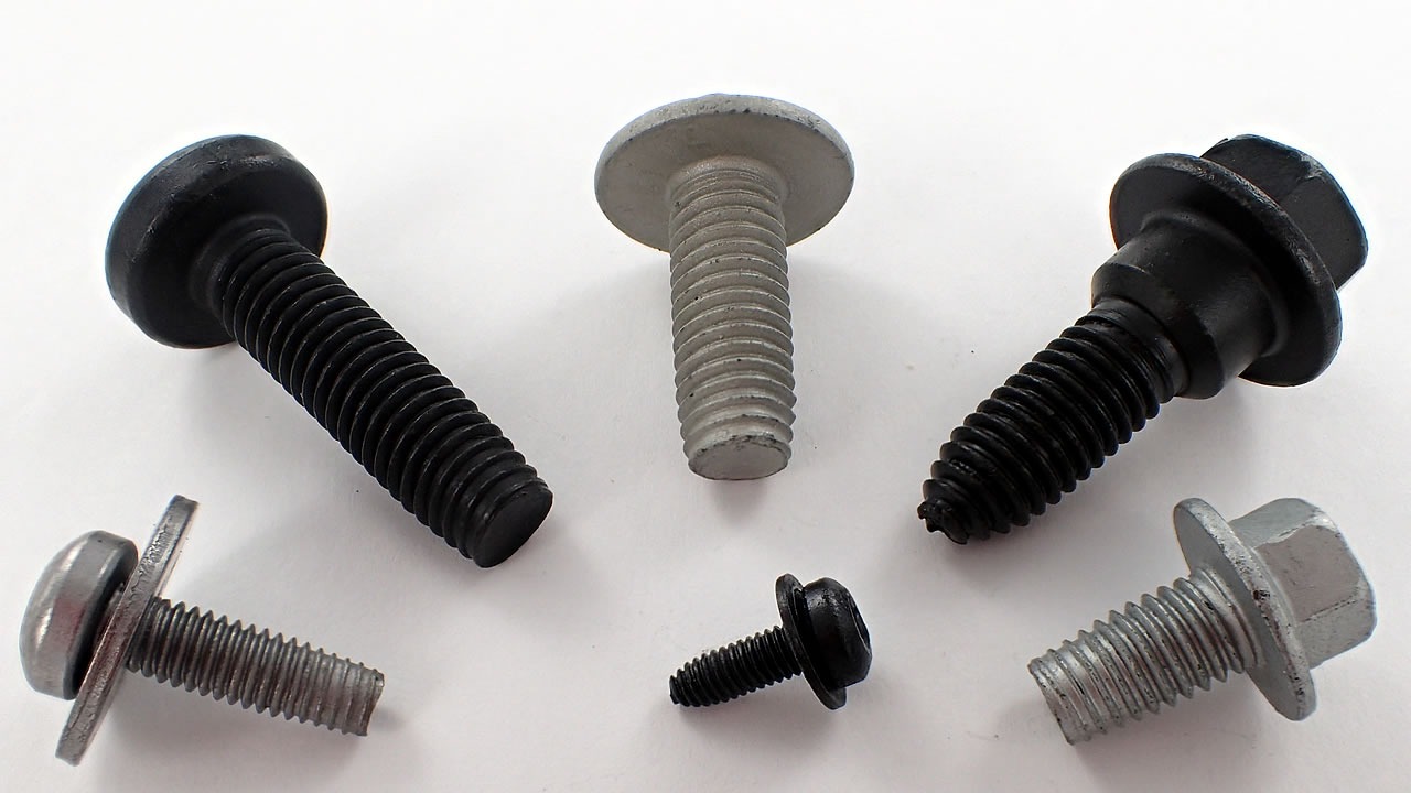 Trilobular Triangle Thread Forming Screw 378