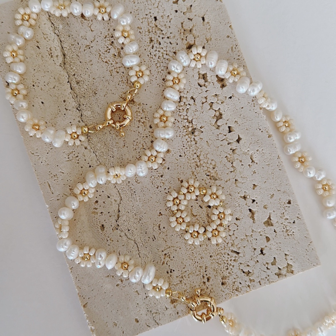 DAISY PEARL NECKLACE ✿ CHLOE 671