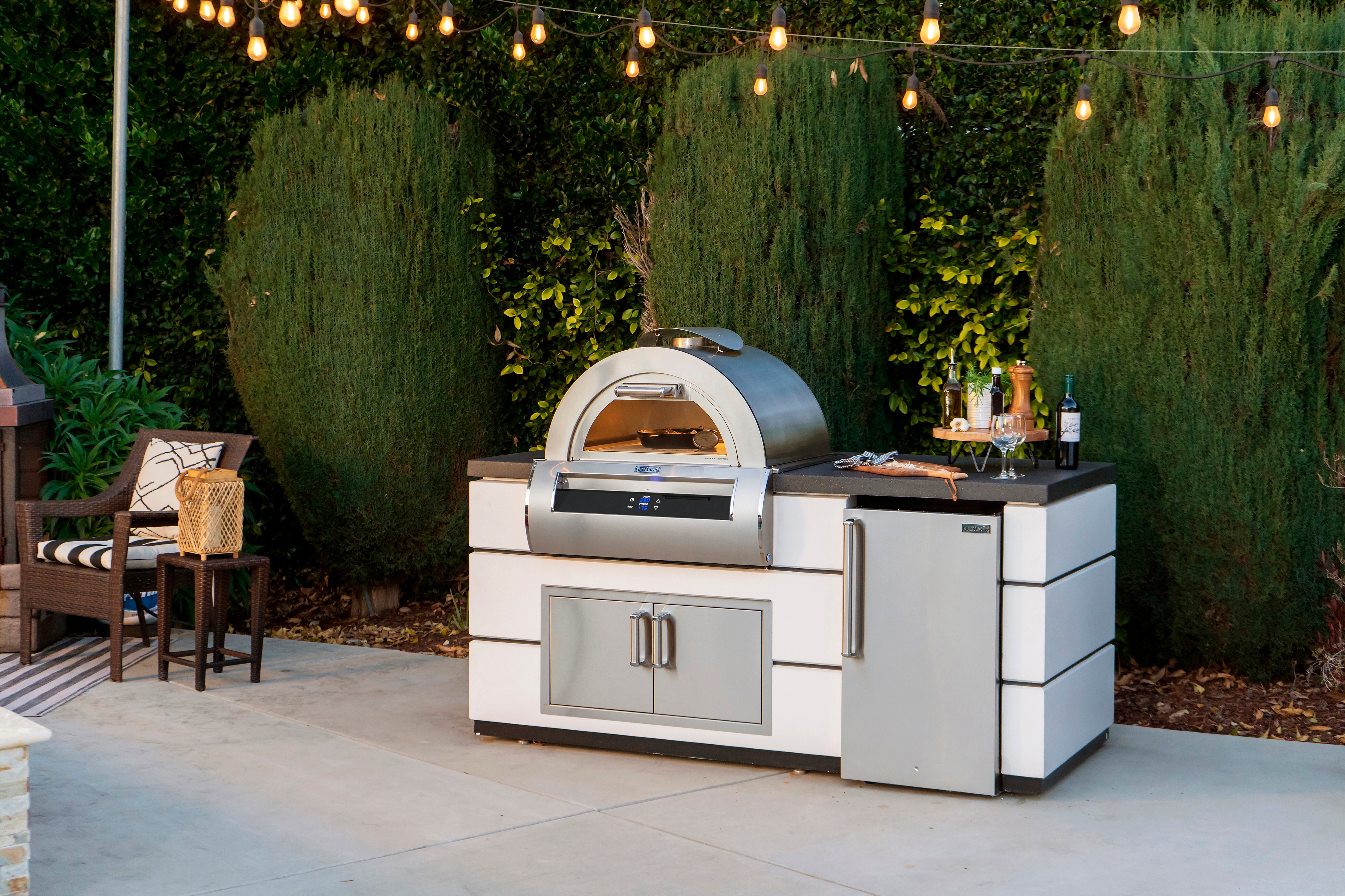 Fire Magic Adds Convenient Remote Operation Capabilities to New, High-Performance Echelon Pizza Oven 416