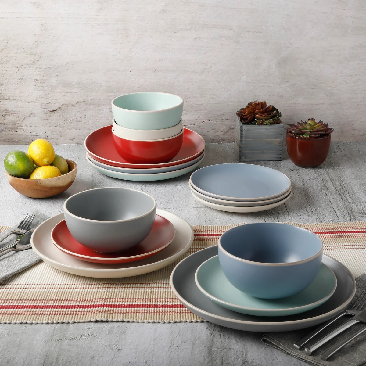 Gibson Home Rockaway 12-Piece Stoneware Dinnerware Set 655