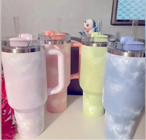 40oz Tumblers Quencher H2.0 Logo Pink Blue Tie Dye 40oz Mugs With Silicone Handle Insulated Tumblers Lid Straw Stainless Steel Coffee Termos Wisteria 946