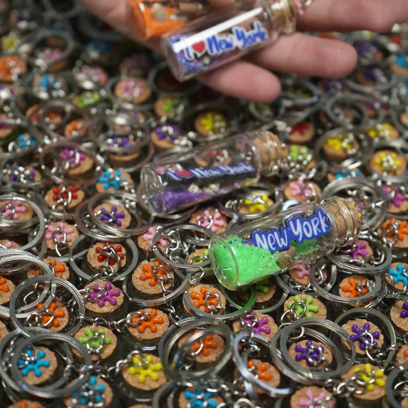 Captivating Miniature Bottles - Colorful New York Keychains 500 PC 1510