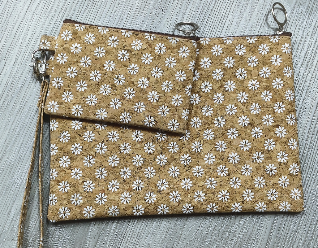 Cork pouch 2097