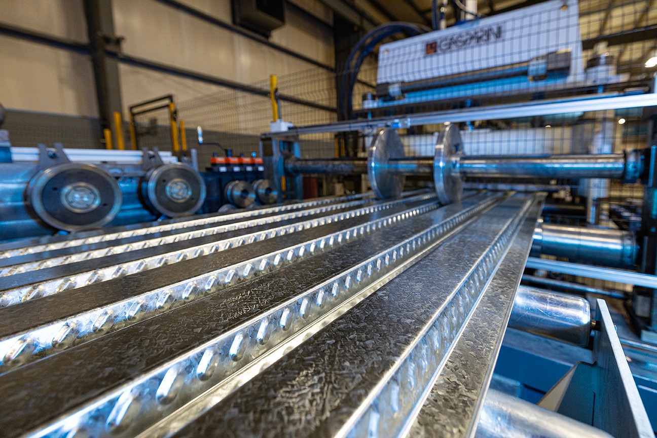 Intsel Steel Deck | Roll Forming Division 190