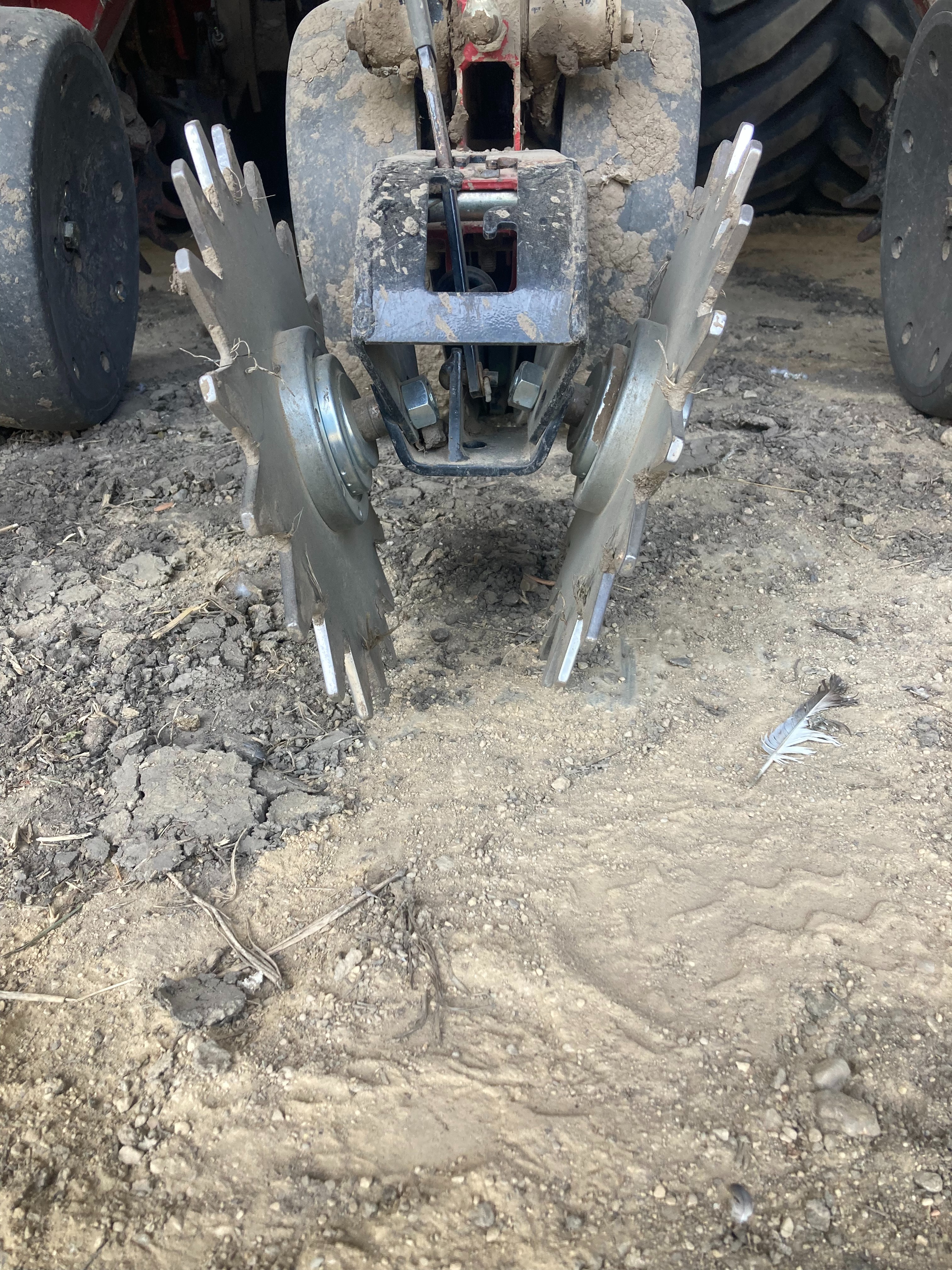 Thompson closing wheels 413
