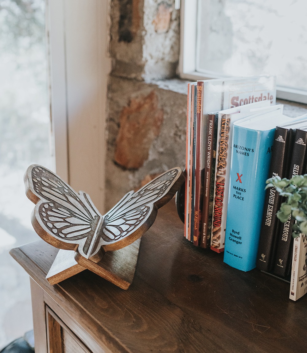 MATR BOOMIE: HANDCRAFTED MANGO WOOD OPEN BOOK STAND HOLDER - TWO-PART BUTTERFLY 3269