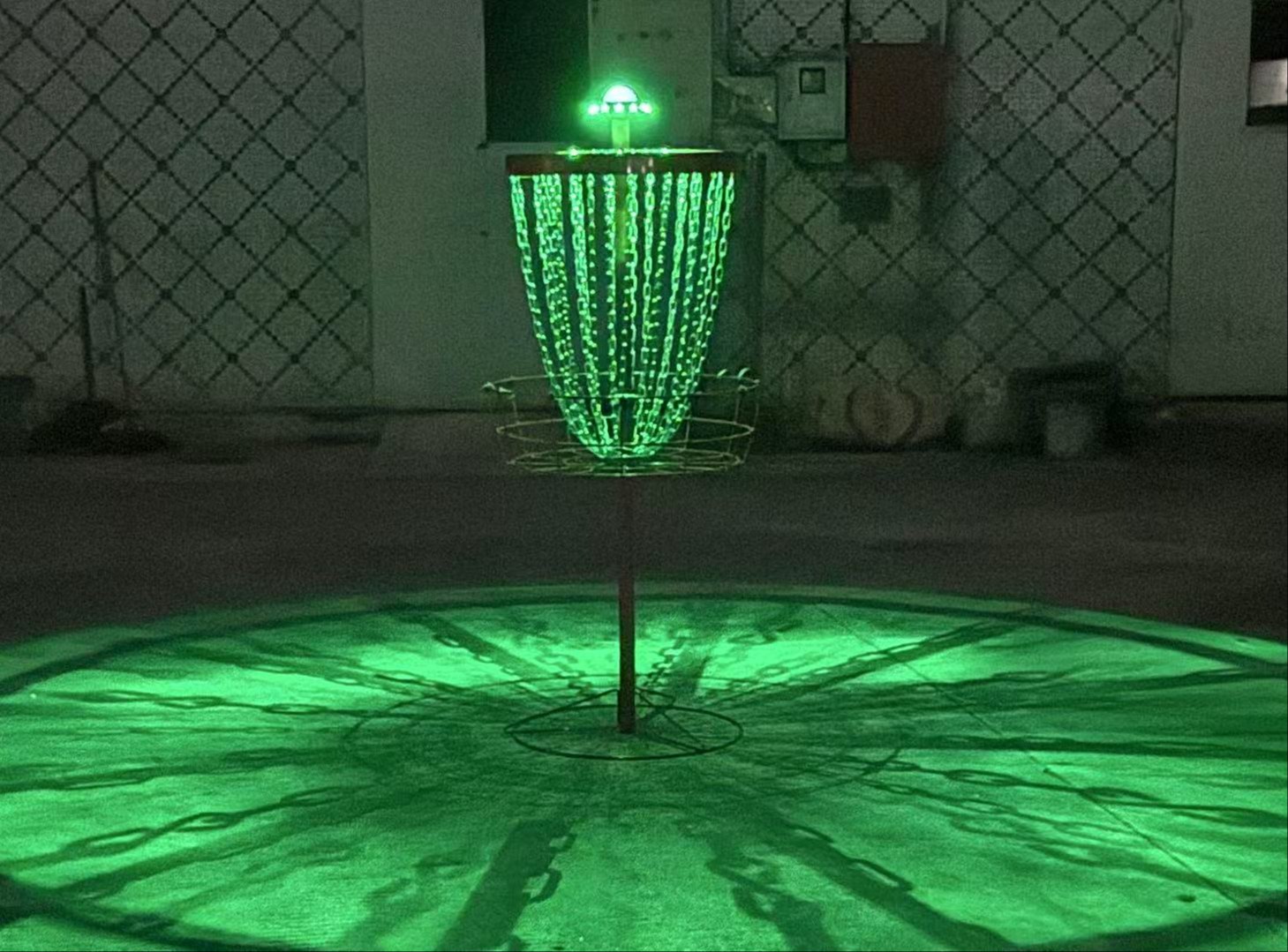 Light up disc golf basket 261
