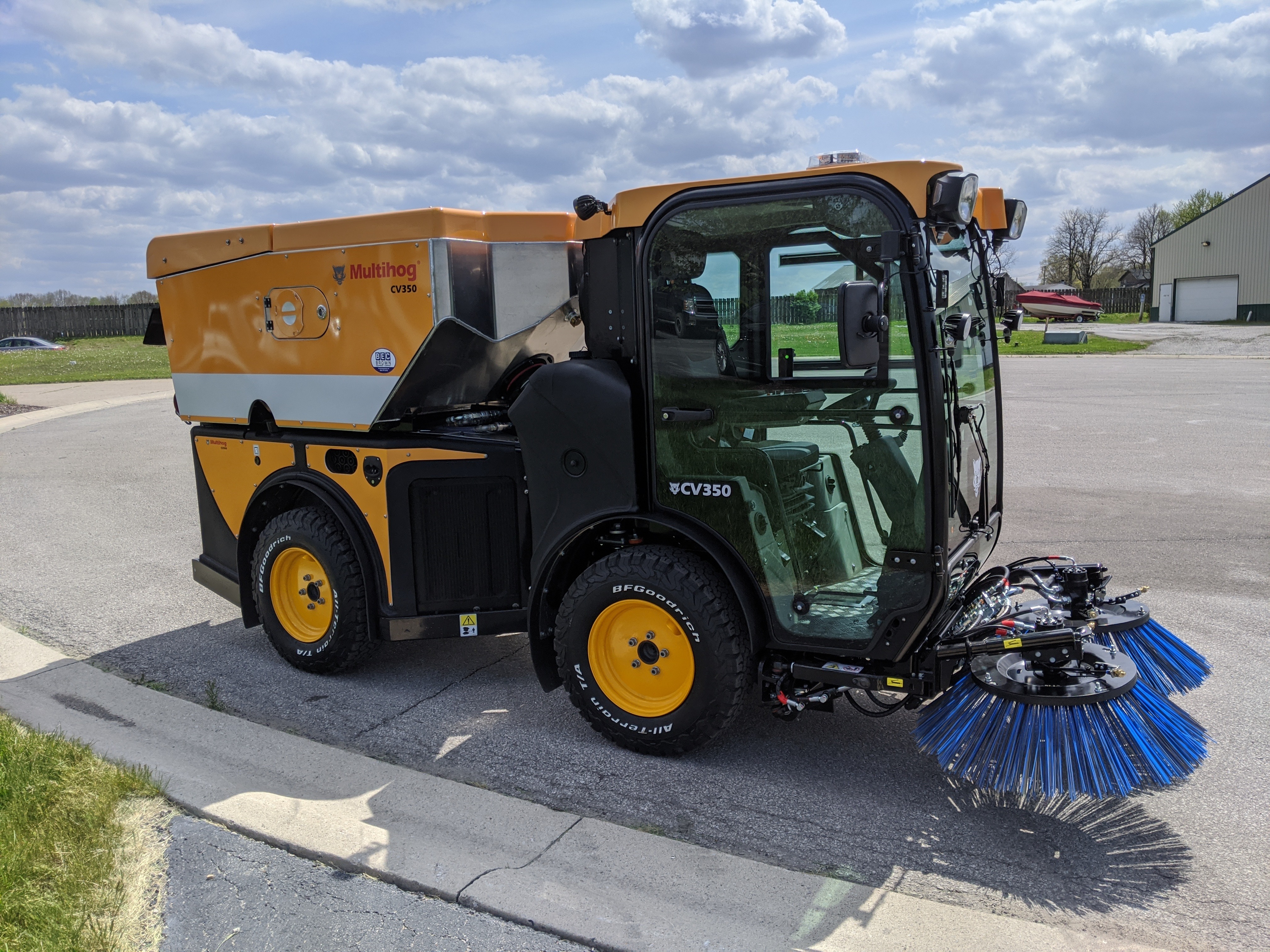 Multihog CV350 45