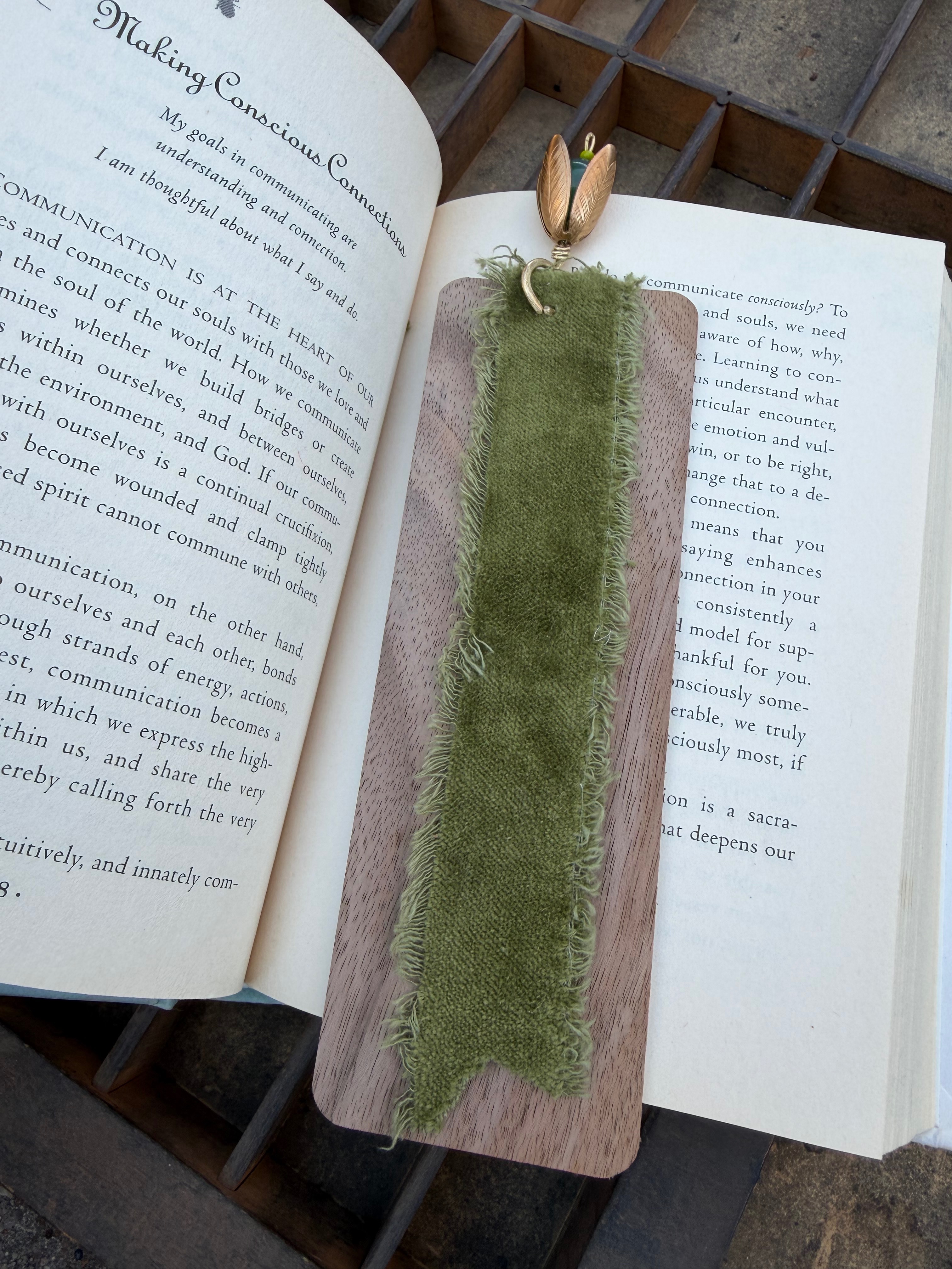 Wood & Velvet Bookmarks 25