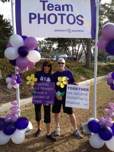 Team Photo Ideas - fun balloons
