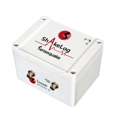 ShakeLog Real-Time Permanent Monitoring System 129