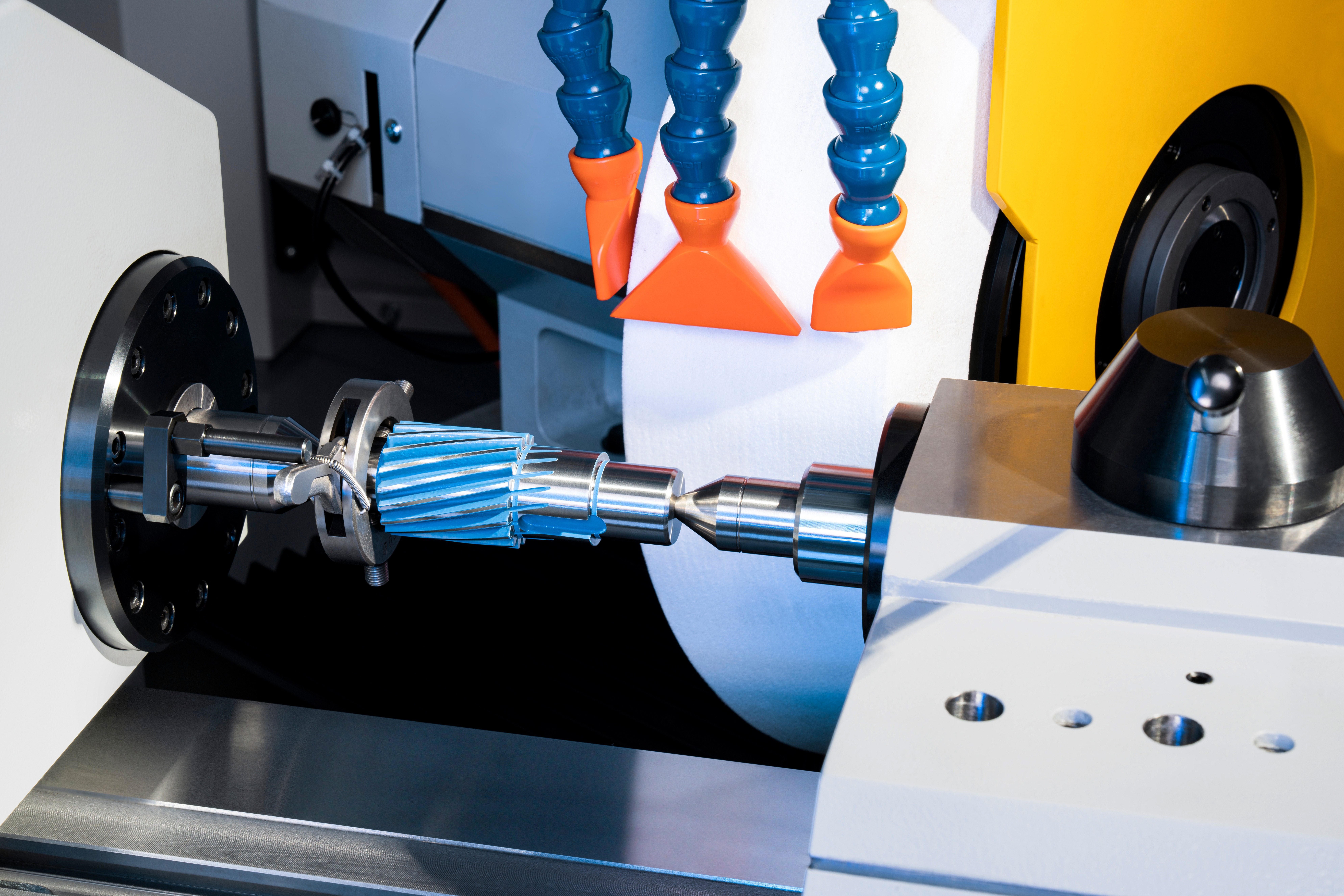 WPG 7 from EMAG: Ensure rapid external grinding processes in the smallest of spaces 184