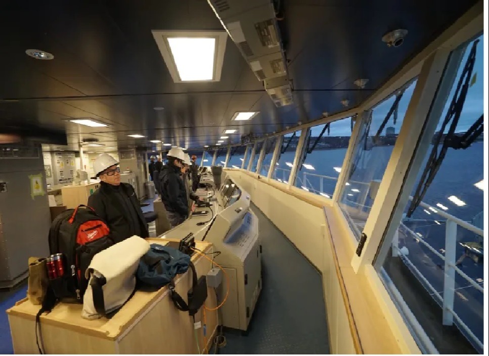CC Jensen Marine Windows 300